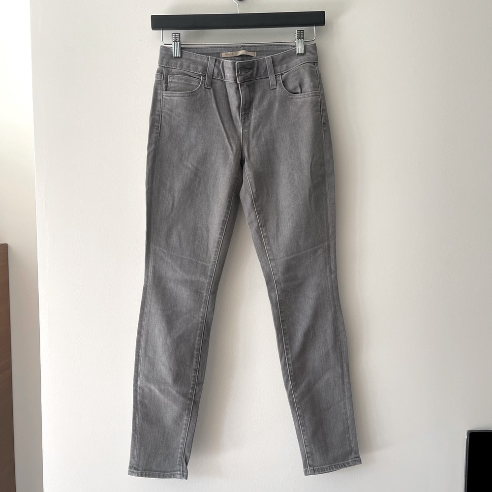VINCE WAXED SKINNY JEANS in Grey
